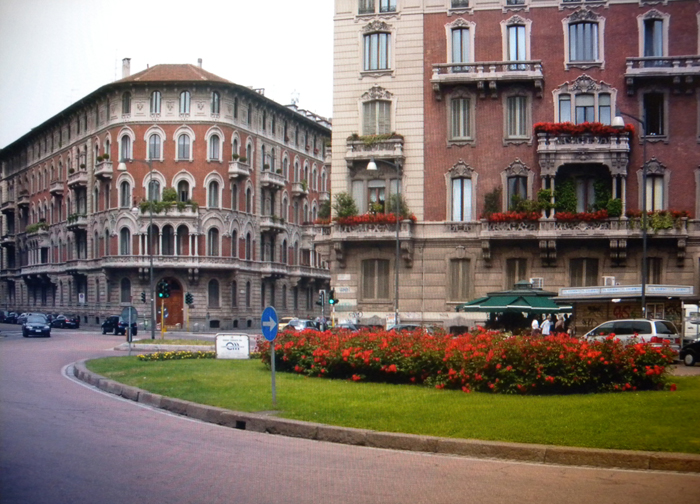 via aurelio saffi 11